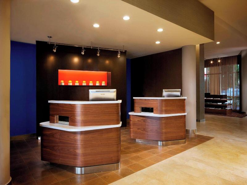 Courtyard Miami Dadeland image