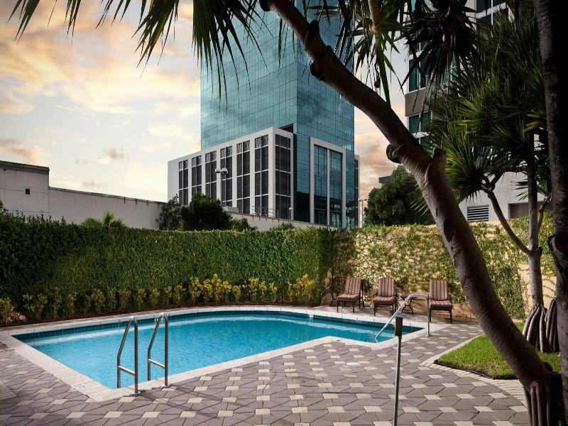 Courtyard Miami Dadeland image