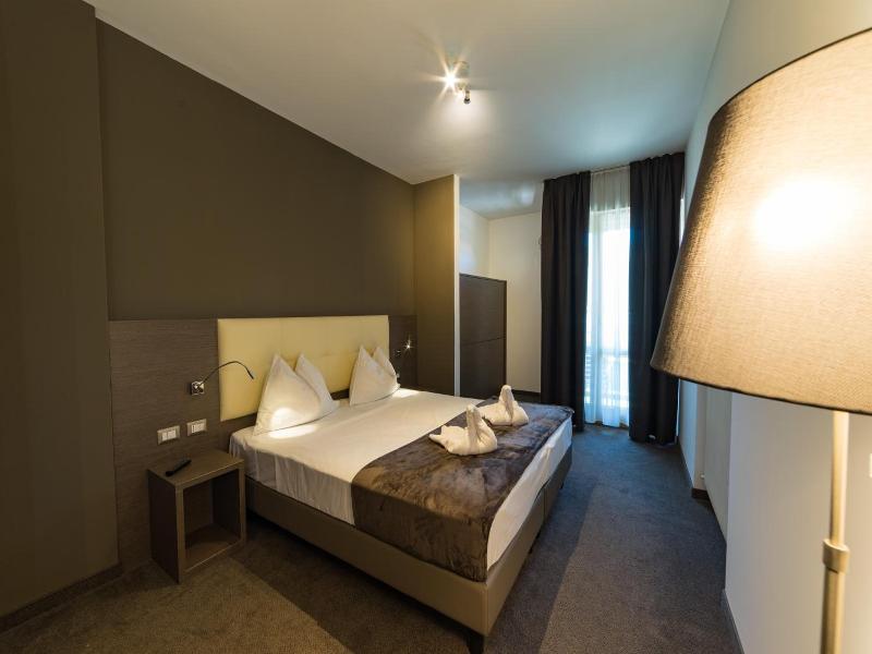 Hotel Raffl image