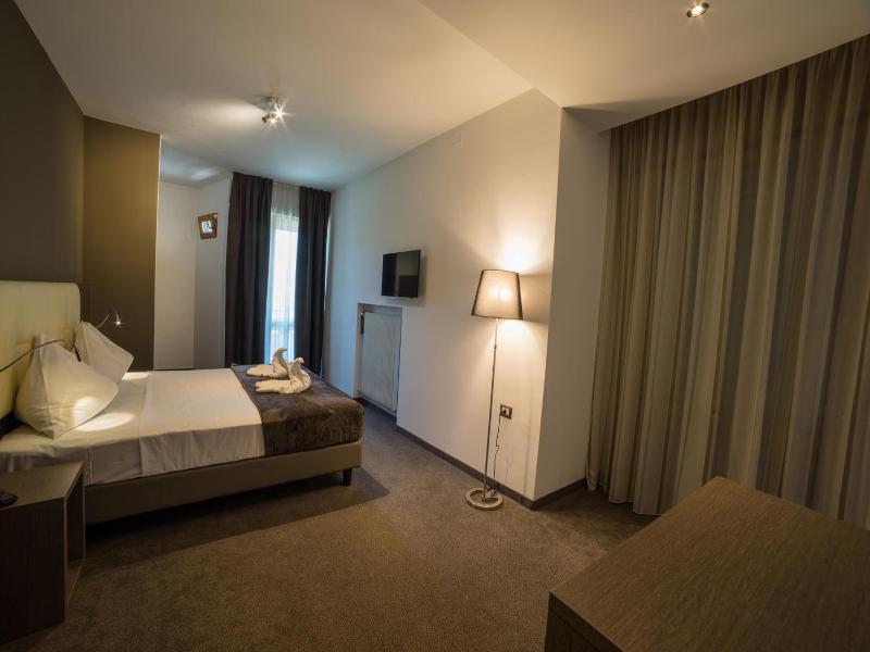 Hotel Raffl image