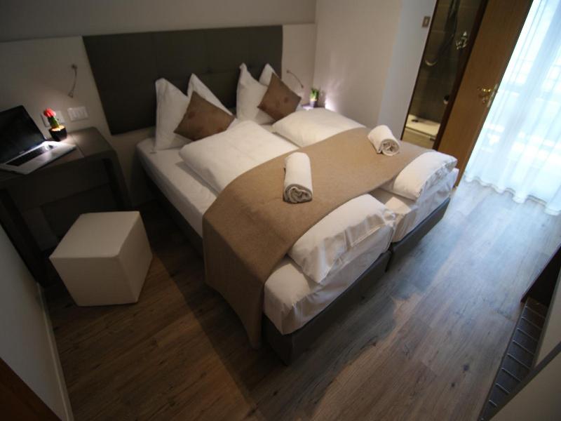 Hotel Raffl image