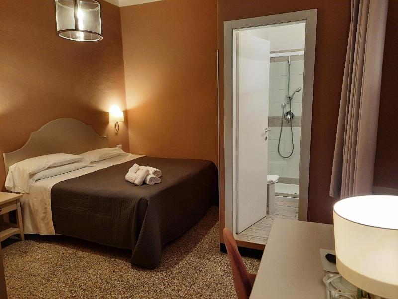Hotel Eden Alaxi Hotels image