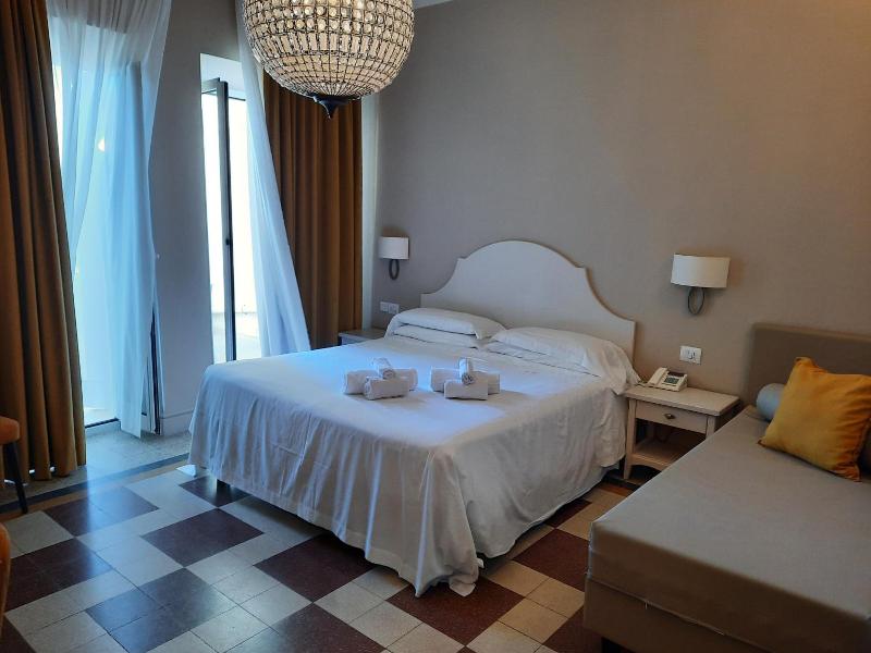 Hotel Eden Alaxi Hotels image
