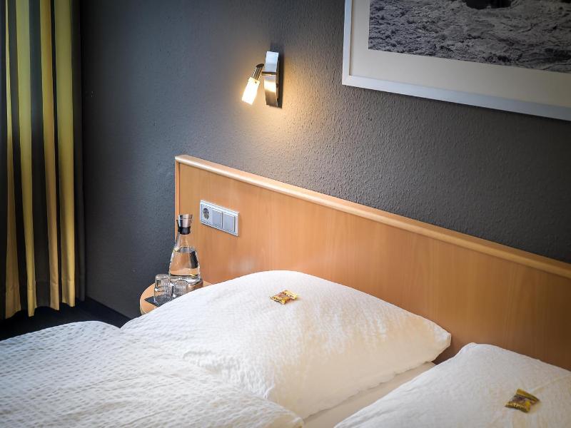 Hotel Mautner Airport Und Messehotel image
