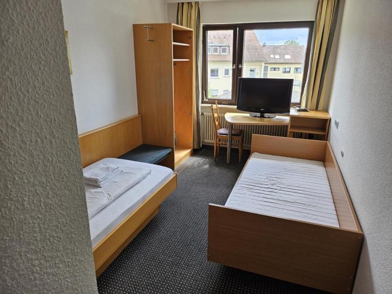 Hotel Mautner Airport Und Messehotel image