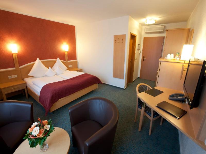 Hotel Merkur image