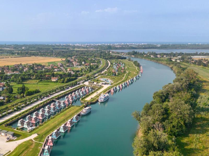 Marina Azzurra Resort image
