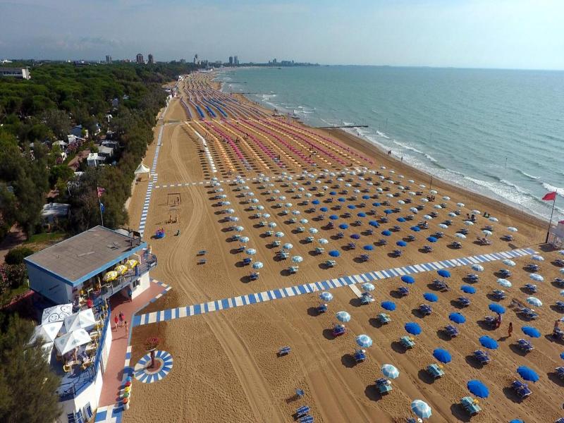 Marina Azzurra Resort image