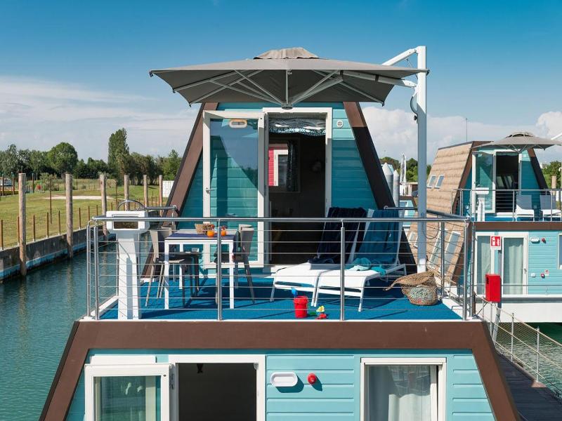 Marina Azzurra Resort image