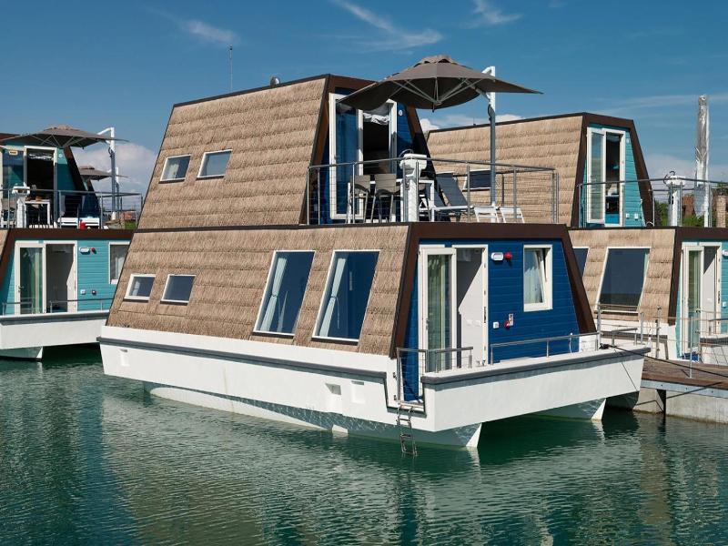 Marina Azzurra Resort image