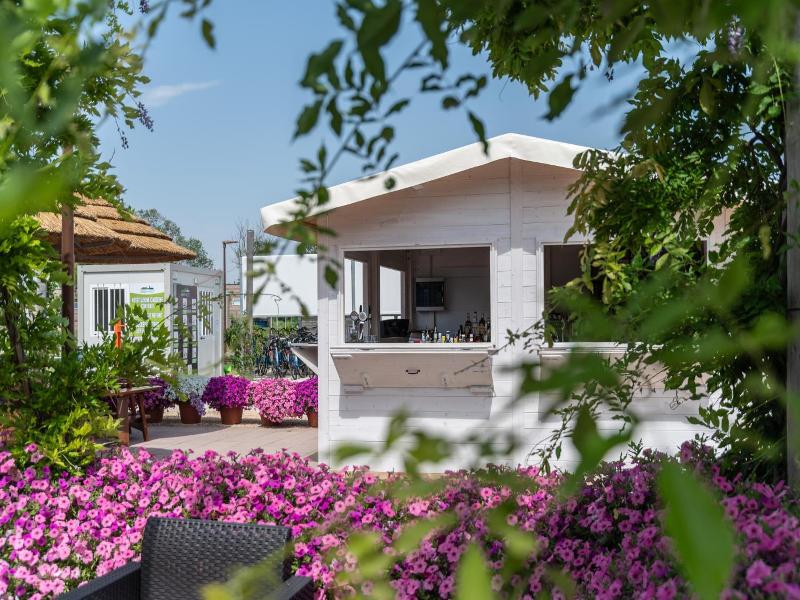 Marina Azzurra Resort image