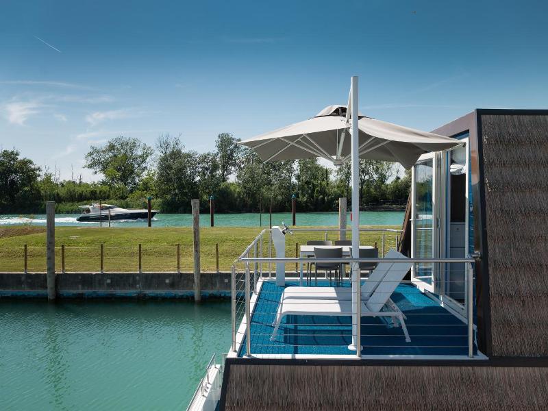 Marina Azzurra Resort image