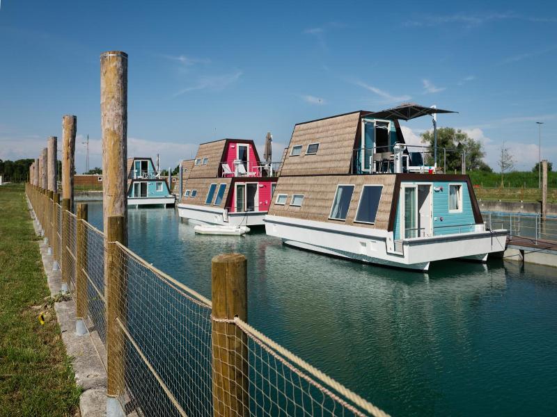 Marina Azzurra Resort image