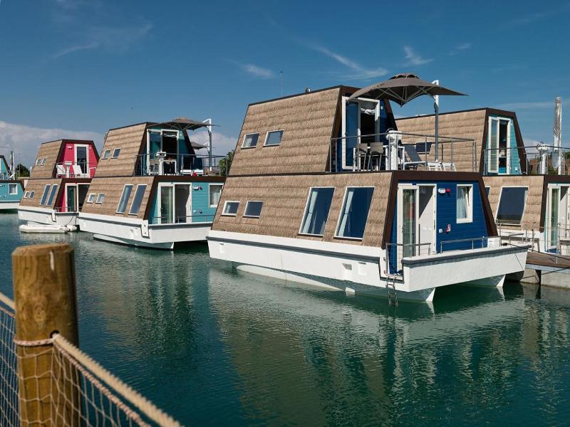 Marina Azzurra Resort image