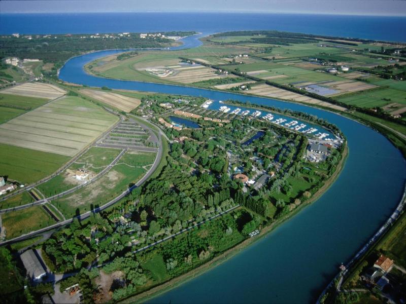 Marina Azzurra Resort image