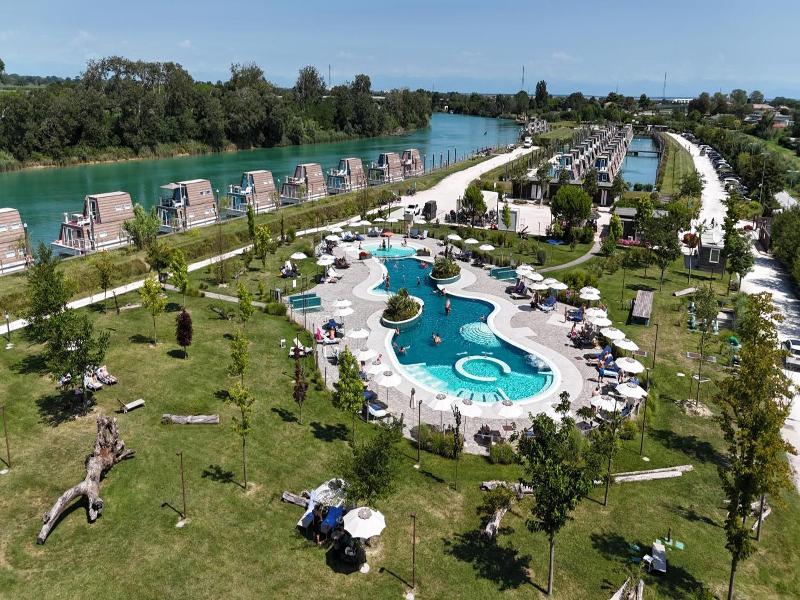 Marina Azzurra Resort image