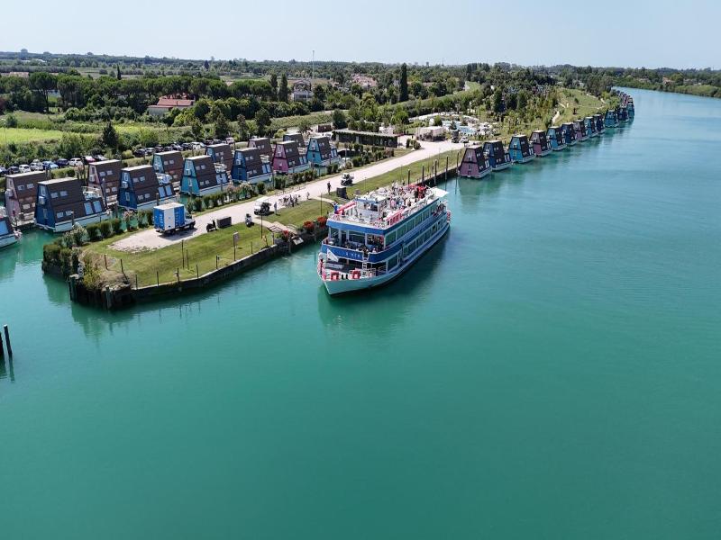 Marina Azzurra Resort image