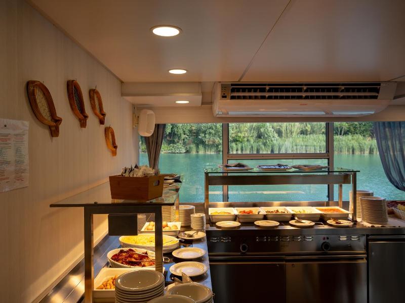 Marina Azzurra Resort image