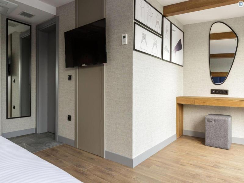 Ramada Encore By Wyndham Istanbul Arnavutkoy image