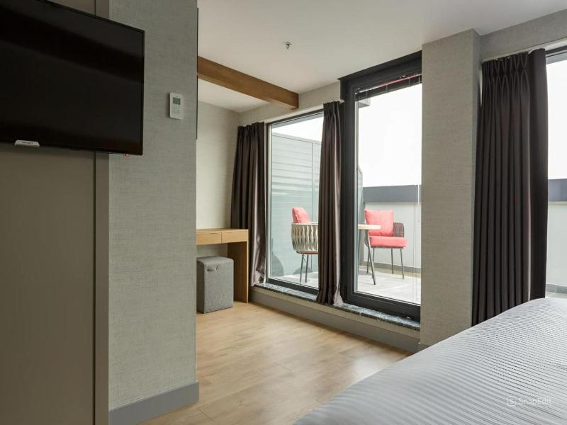 Ramada Encore By Wyndham Istanbul Arnavutkoy image