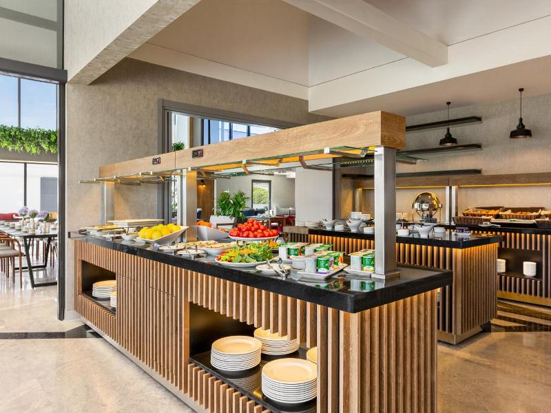 Ramada Encore By Wyndham Istanbul Arnavutkoy image