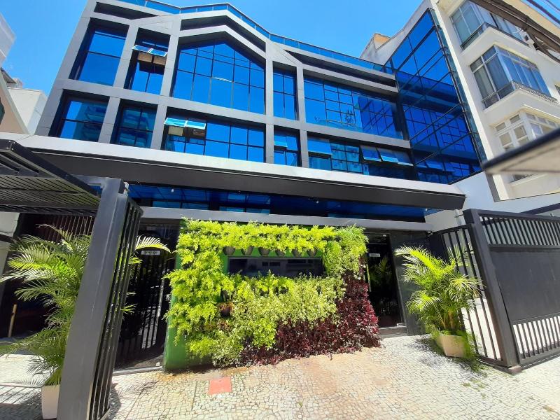 Bambina Hotel -adultos Somente image