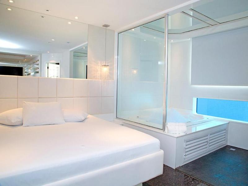 Bambina Hotel -adultos Somente image