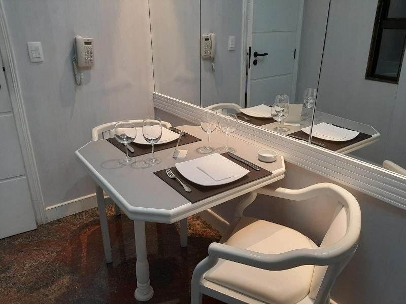 Bambina Hotel -adultos Somente image