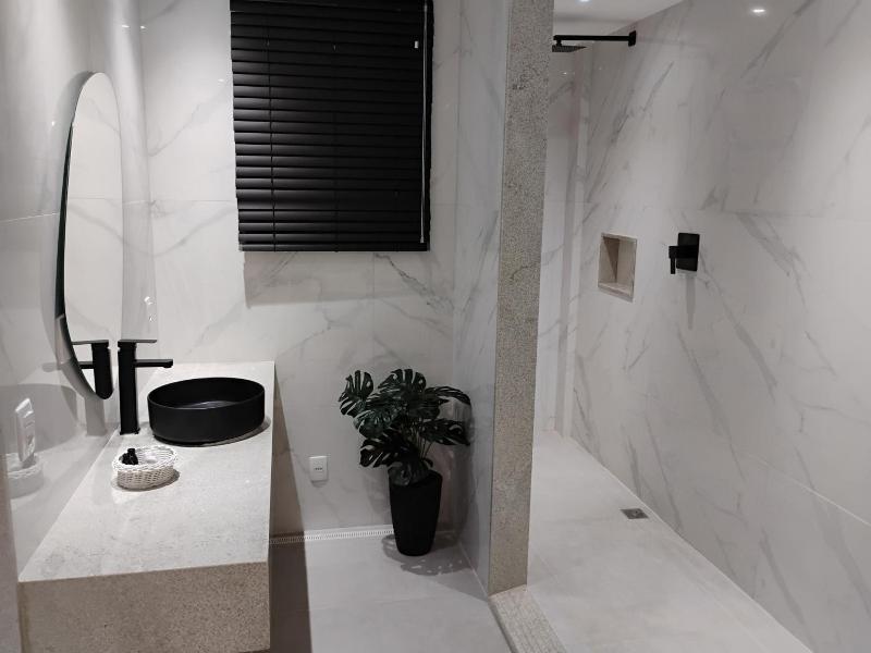 Bambina Hotel -adultos Somente image