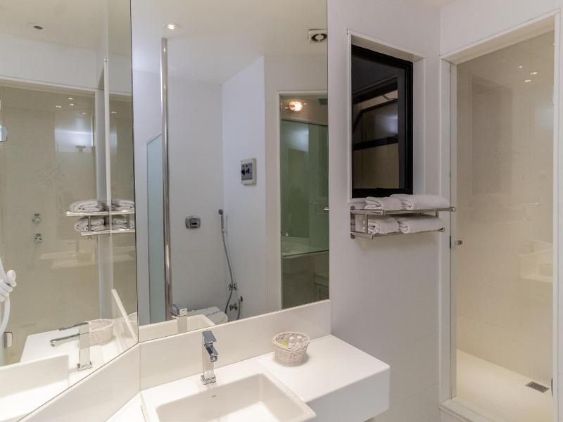 Bambina Hotel -adultos Somente image