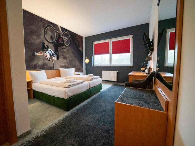 Feel Good Hotel image