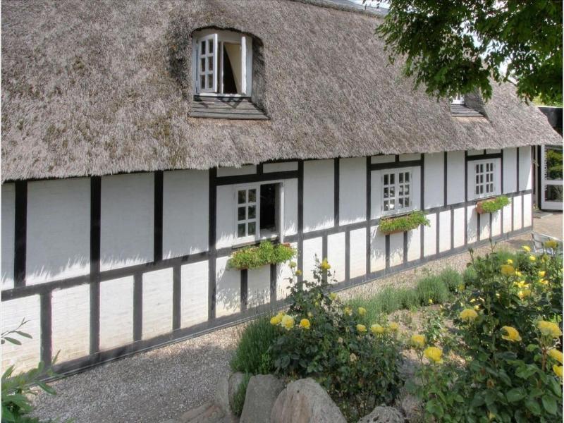 Lyng Dal Hotel Og Restaurant image