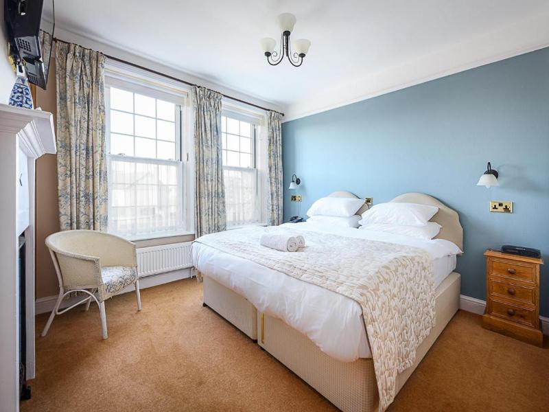 Sherbourne House image