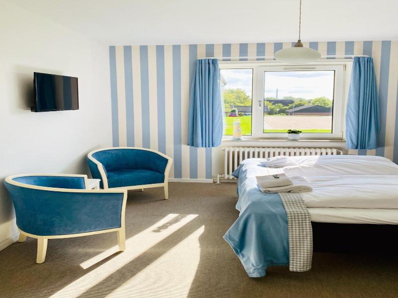 Hotel Højbysø image