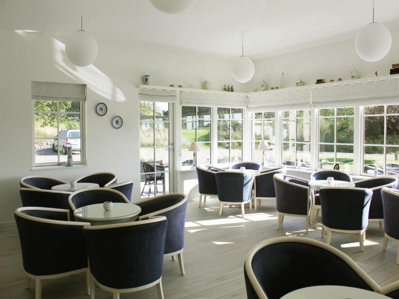 Hotel Højbysø image