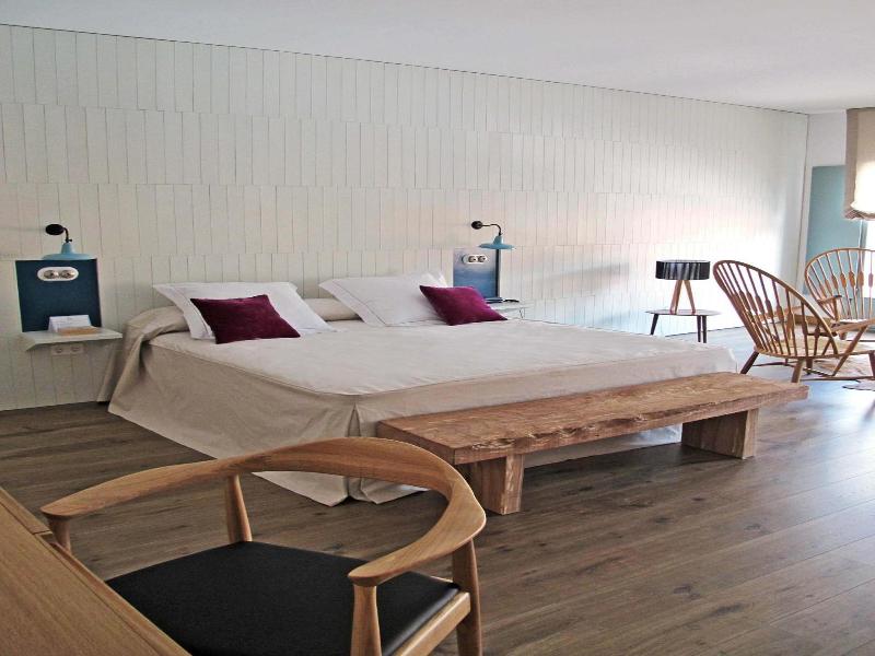 Hotel Ayllon image