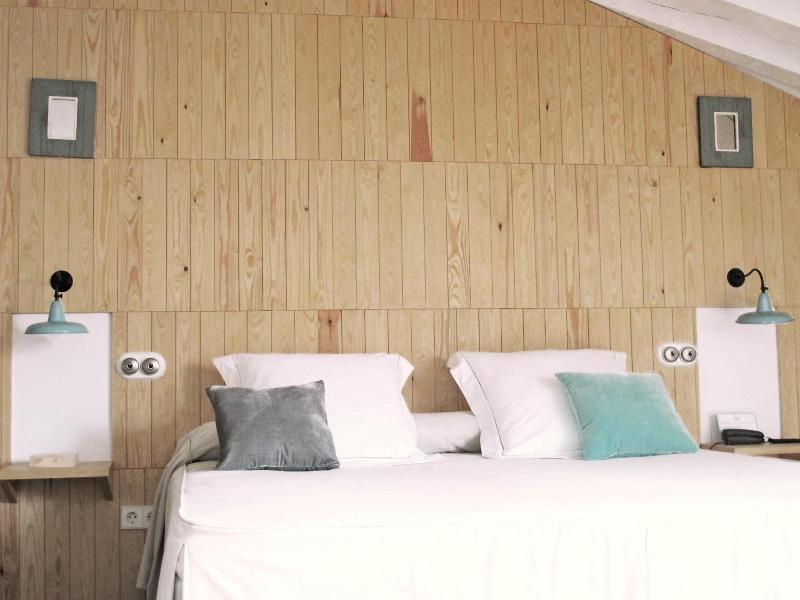 Hotel Ayllon image