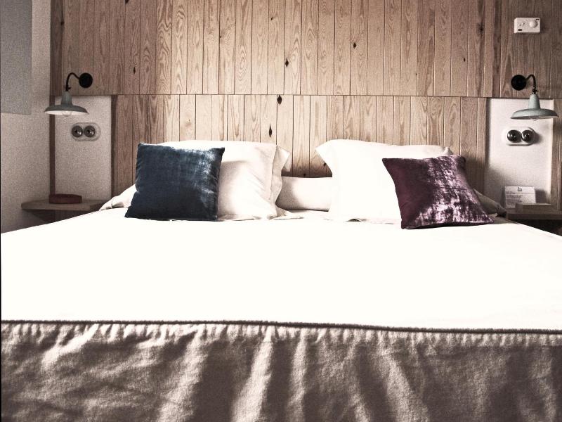 Hotel Ayllon image