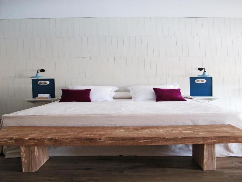 Hotel Ayllon image