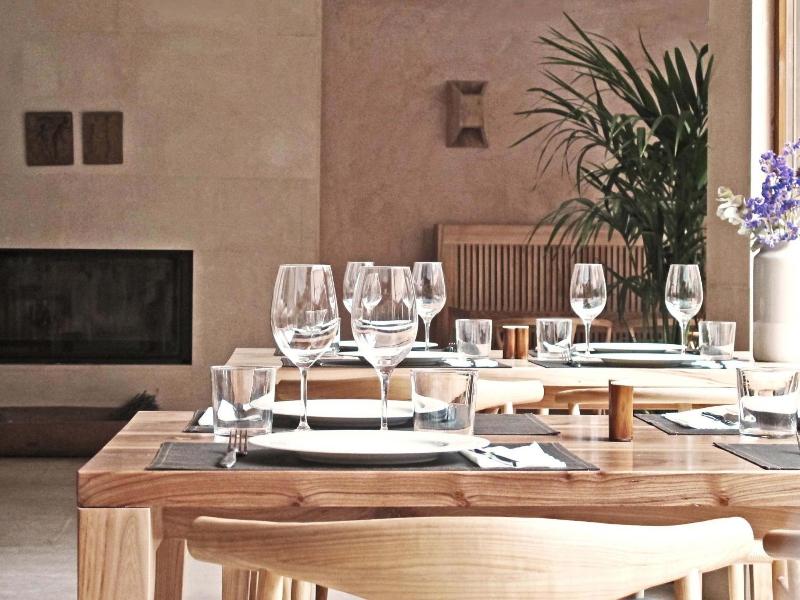 Hotel Ayllon image