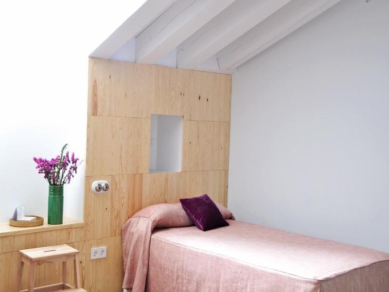 Hotel Ayllon image