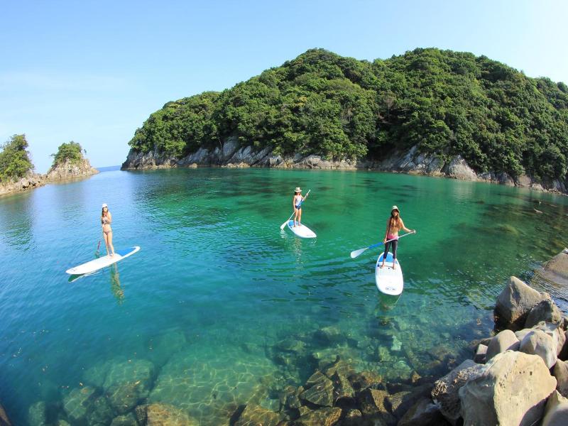 Pavilionsurf&lodge image