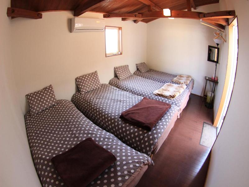 Pavilionsurf&lodge image