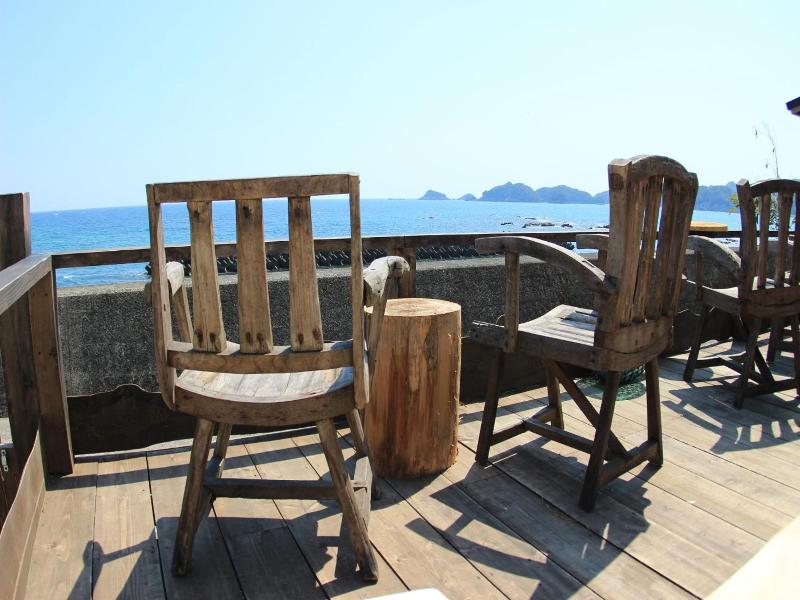 Pavilionsurf&lodge image