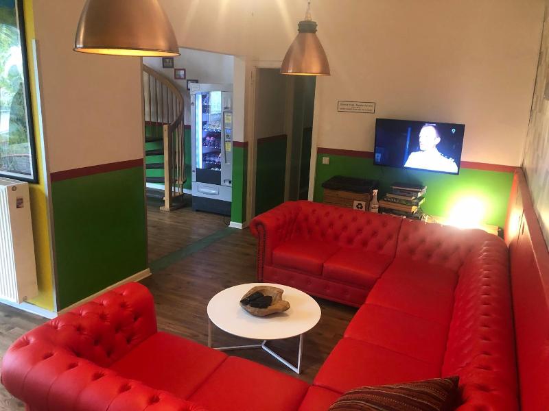 Backpackers Düsseldorf - Self Check-in image