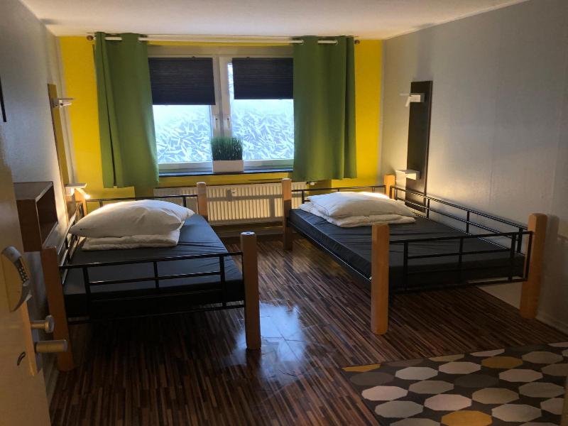 Backpackers Düsseldorf - Self Check-in image