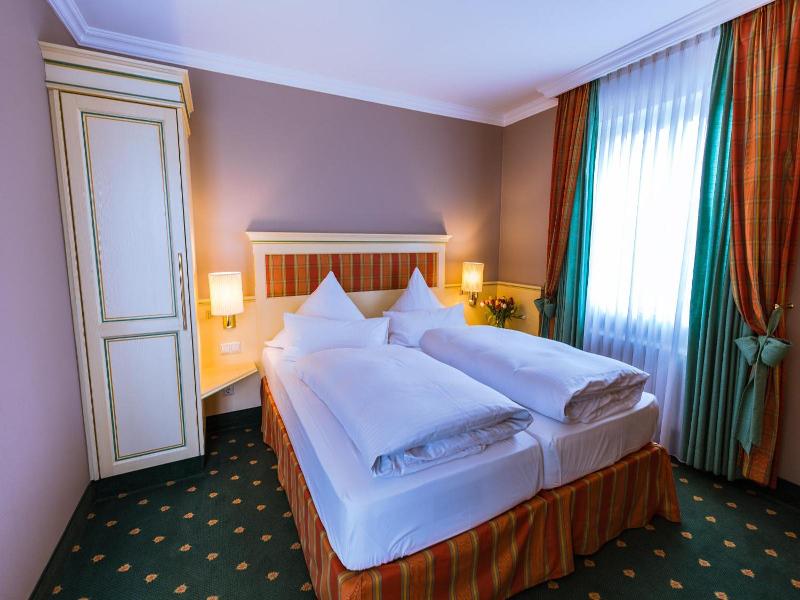 Hotel Kandler image