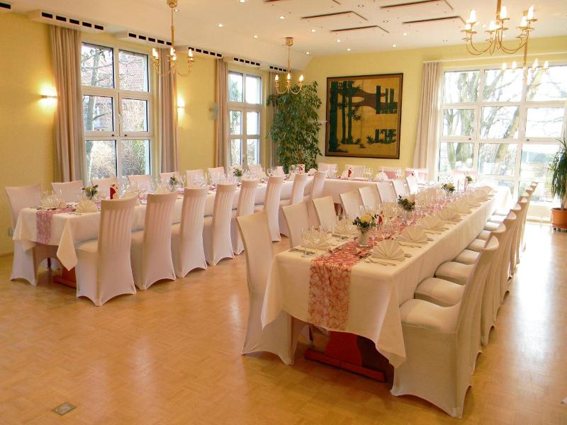 Hotel Landgut Burg image