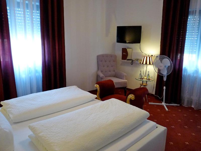 Hotel Geissler image