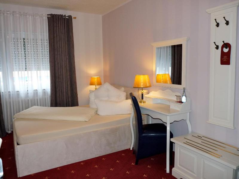 Hotel Geissler image